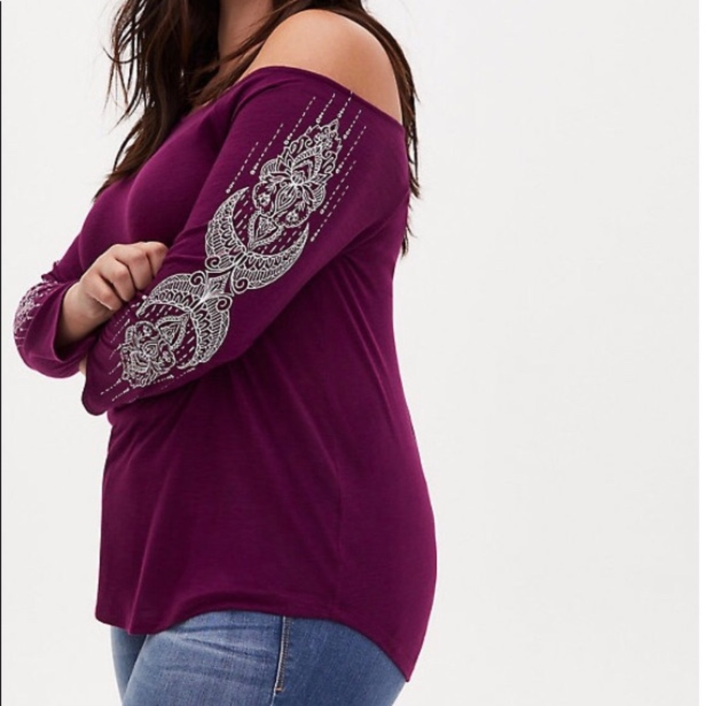 NWT - Plum henna off the shoulder tee